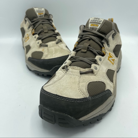 New Balance 642 Mens Trail Walking Size 